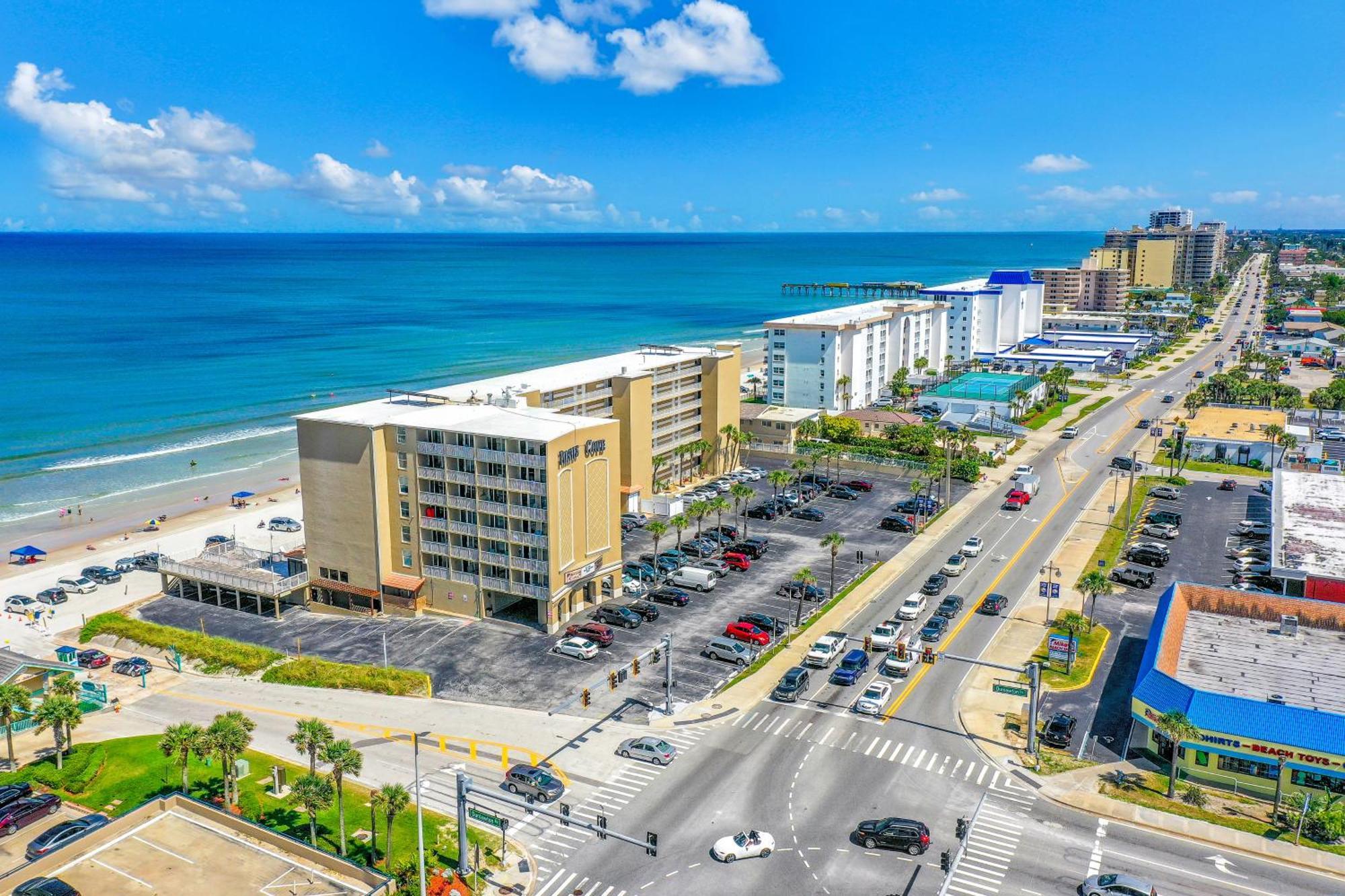 Sunshine & Oceanfront Serenity Дейтона-Бич-Шорс Номер фото
